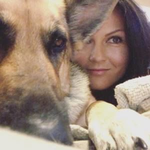 Meet your Posher, Becky